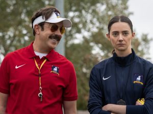 Jason Sudeikis and Tanya Reynolds in Ted Lasso S04E02