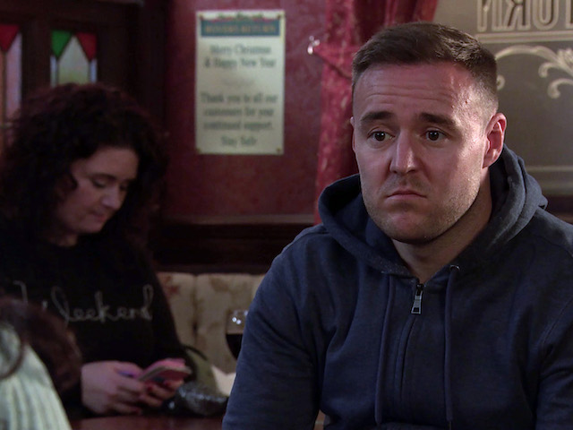 Tyrone offers Alina a place to stay on Coronation Street on January 6, 2021