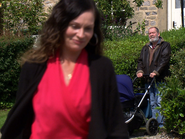 Chas and Bear on Emmerdale on October 2, 2020