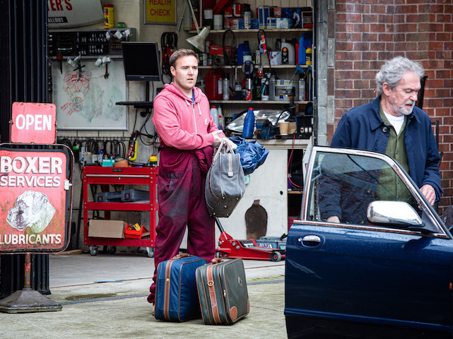 Tyrone, Evelyn and Arthur on Coronation Street on October 14, 2020