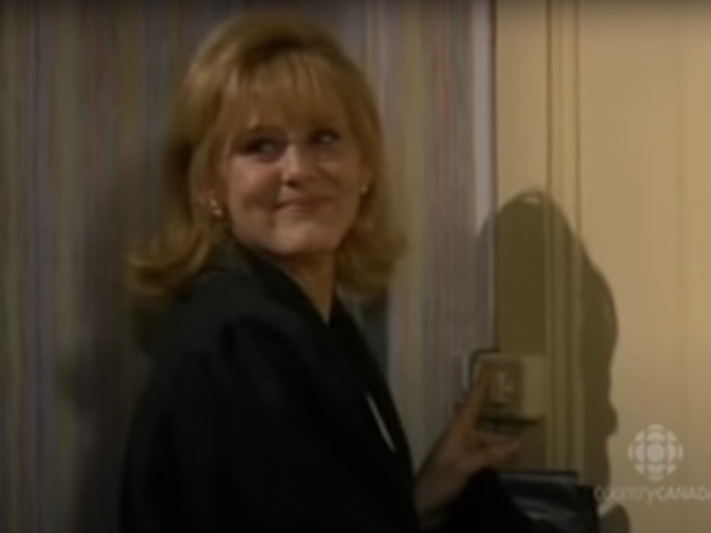 Raquel on Coronation Street on November 15, 1996