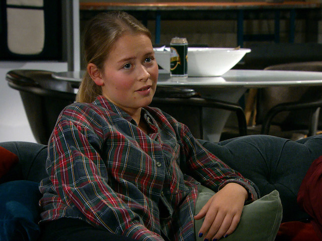Liv and Vinny on Emmerdale on December 1, 2020