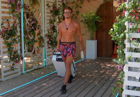 Jacques O'Neill leaving Love Island