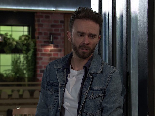 David confronts Ray on Coronation Street on January 8, 2021