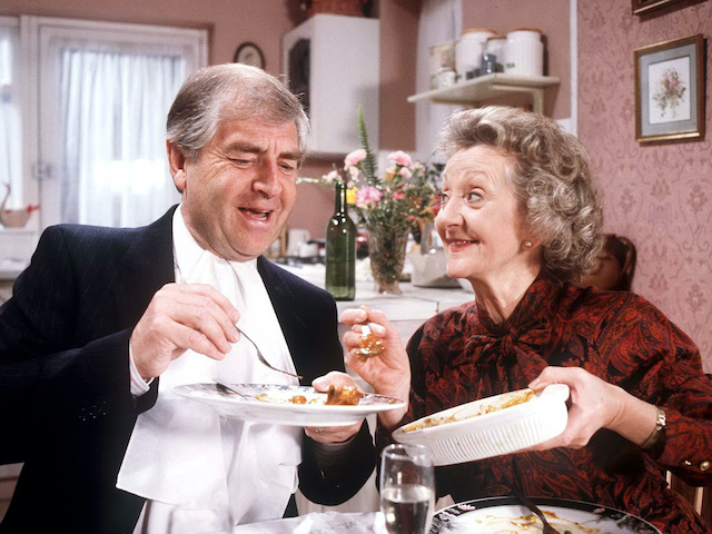 Thelma Barlow as Mavis Wilton with Peter Baldwin as Derek Wilton in Coronation Street