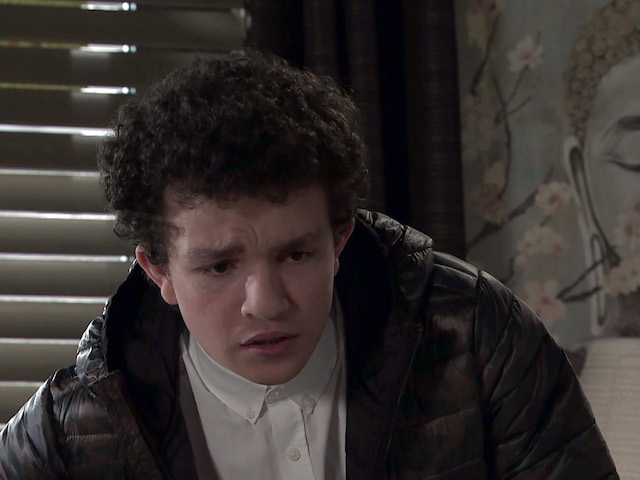 Simon finds Leanne unconscious on Coronation Street on January 8, 2021