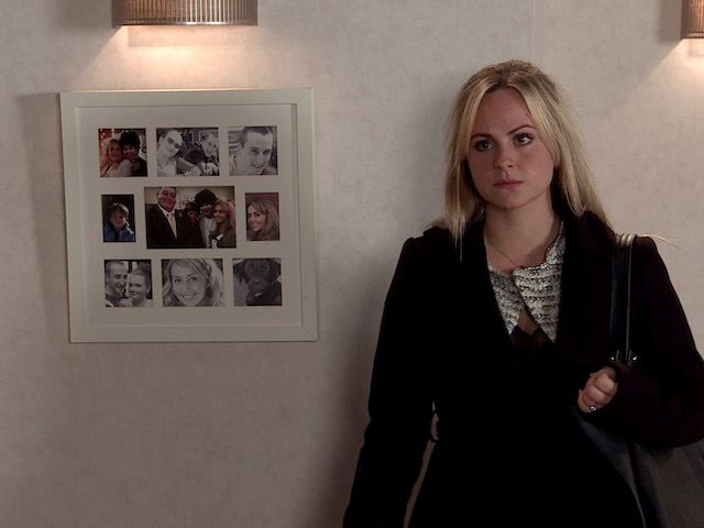 Sarah on Coronation Street on December 23, 2020