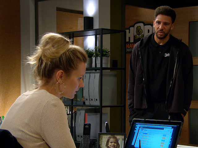 Dawn and Billy on Emmerdale on September 28, 2020