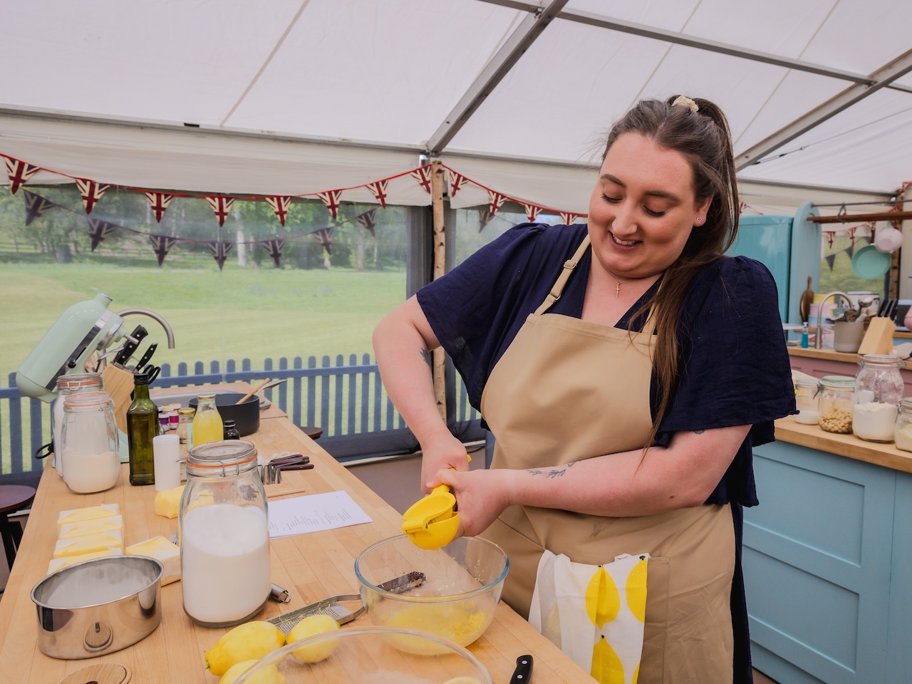 Shannon on The Great British Bake Off S17E01