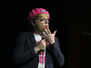 Commedian Eddie Izzard performs at the "Stand Up For Europe" event at the Pleasance Theatre in Edinburgh, Scotland, Britain on June 1, 2016.