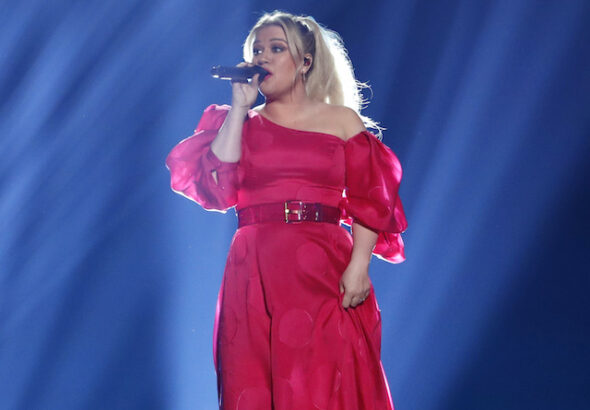 Kelly Clarkson performing at the Billboard Music Awards in Las Vegas on May 1, 2019
