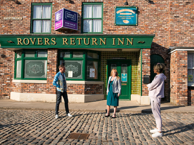 Sean, Emma and Jenny on Coronation Street on June 9, 2021