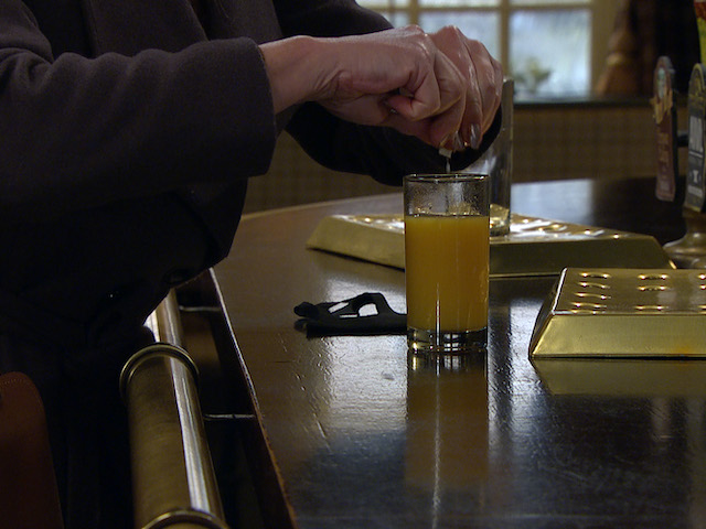 Kim spikes Dawn's drink on Emmerdale on March 11, 2021