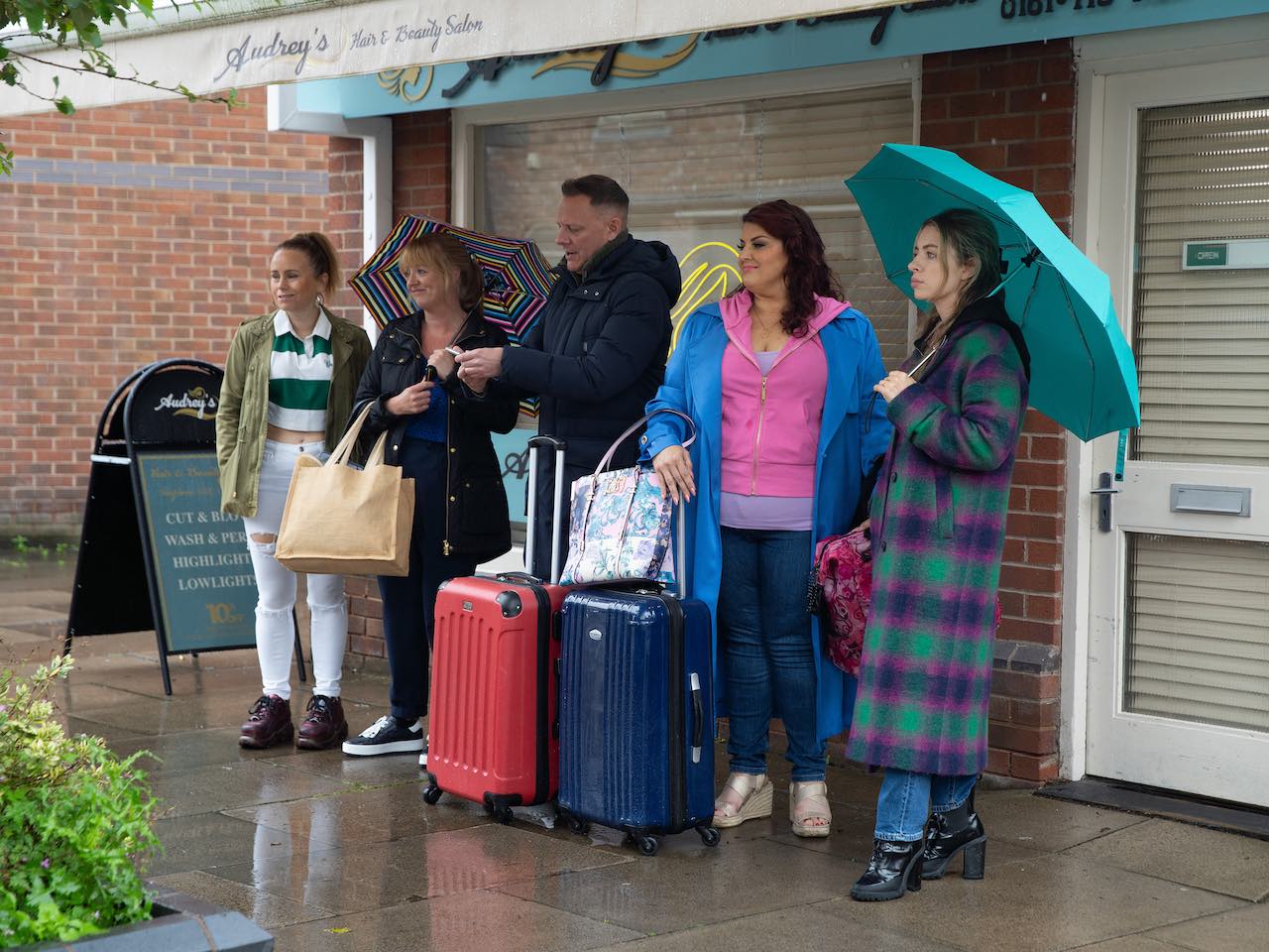 Gemma, Jenny, Sean, Glenda and Daisy on Coronation Street on September 27, 2023