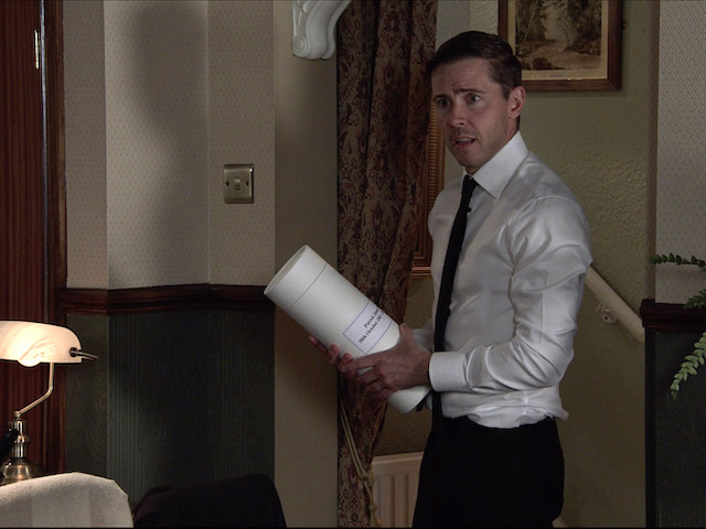 Todd with Phelan’s ashes on Coronation Street on August 27, 2021