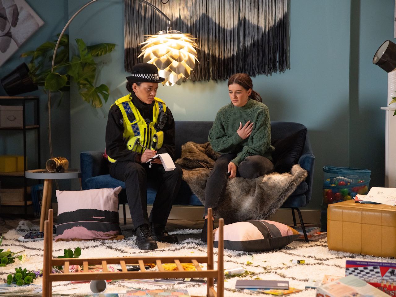 Lydia and a police officer on Coronation Street on March 4, 2022