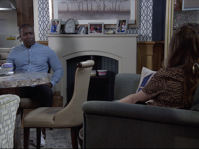 Ronnie and Daisy on Coronation Street on August 23, 2021